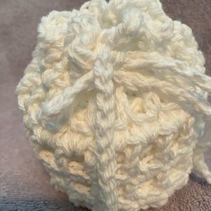 Facial cleansing pads